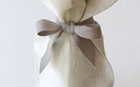 Custom Bottle Neck Tags: The Best Way to Make Your Products Stand Out
