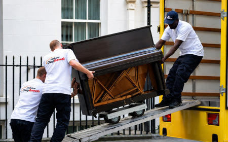 How Furniture Removals Melbourne Protect Bulky Items during Transit