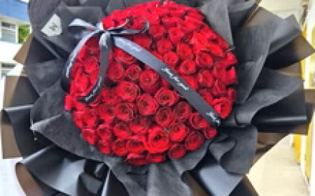 99 Rose Bouquet Ideas for Anniversaries, Romance & Celebrations