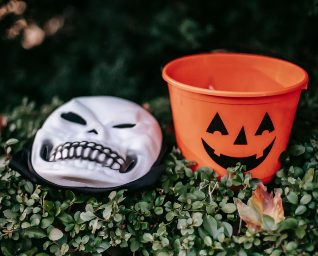 How Busy Parents Can Plan Affordable Halloween Shopping in 2026