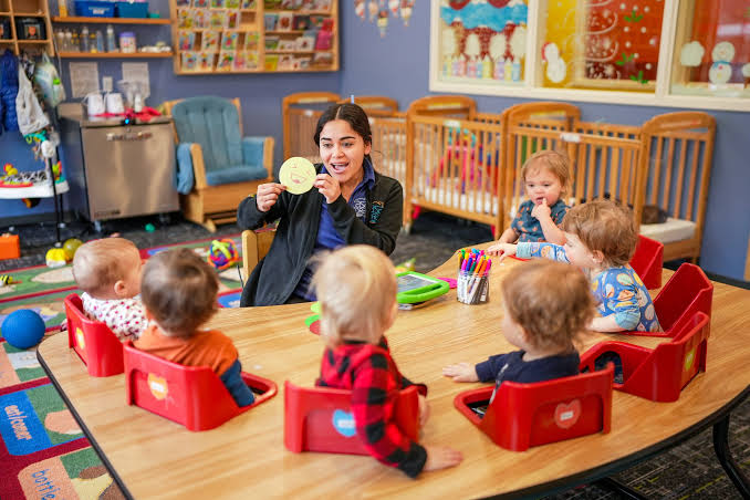 Spanish Daycare: What Parents Should Consider When Choosing Care