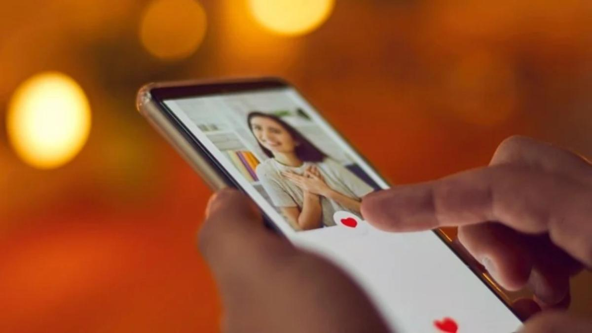How Can an Online Dating App in LA Help You Find a Compatible Partner?