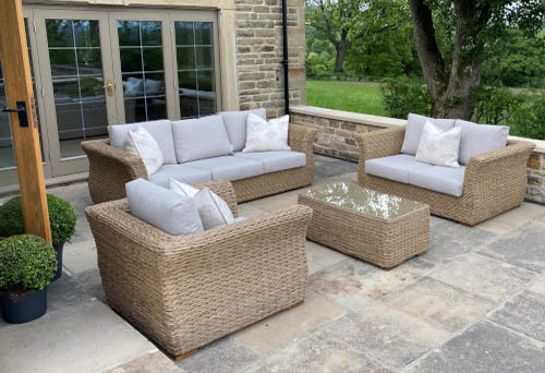 How to Choose Garden Furniture in Spain That Lasts: A Material-by-Material Guide