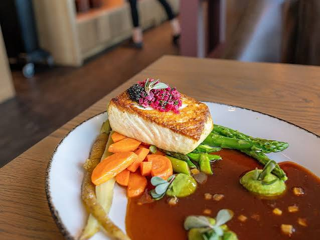 Find a Flavorful Restaurant Near Me for Your Next Meal