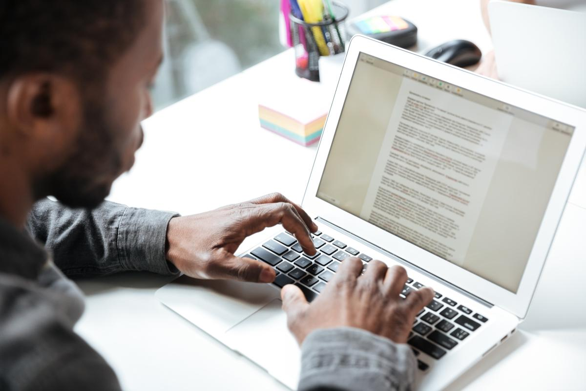 What are the requirements for obtaining an MSB license in Canada?