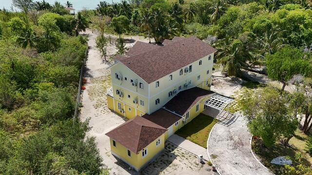 Bahamas Homes Trend Toward Global Buyers Amid US Rate Hikes