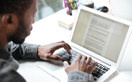 What are the requirements for obtaining an MSB license in Canada?