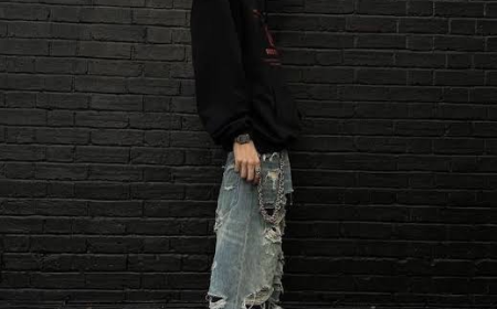 How to Style Rick Owens Sneakers With Baggy Jeans