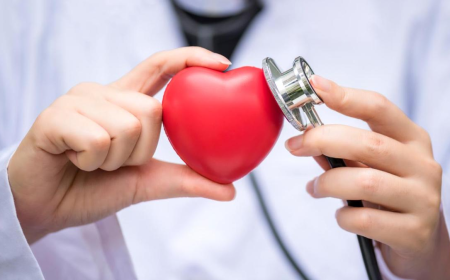 When Should You See a Cardiologist? Common Symptoms and Heart-Health Checks