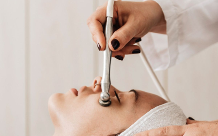 Diamond Peeling in Dubai: Combining It With Other Facials